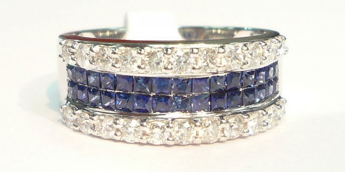 18K White Gold 0.65cts. Diamond & 0.76 Blue Sapphire Ring