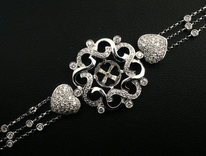 18K White Gold 2.07cts Diamond Bracelet