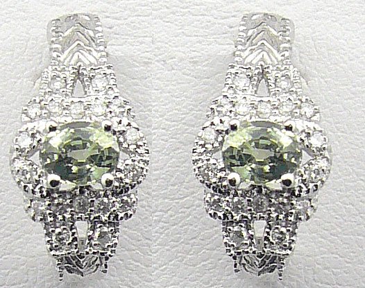18K White Gold 0.23cts Diamond & 0.99cts Green Sapphire Earring