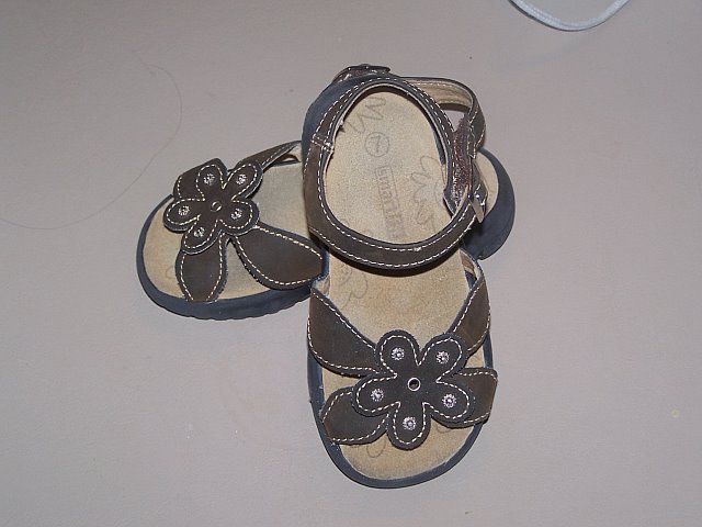 Smart Fit Brown Sandals Size 7