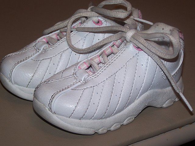 Smart Fit White Tennis Shoes size 7