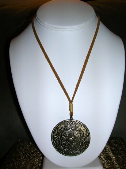 Leather necklace with medallion