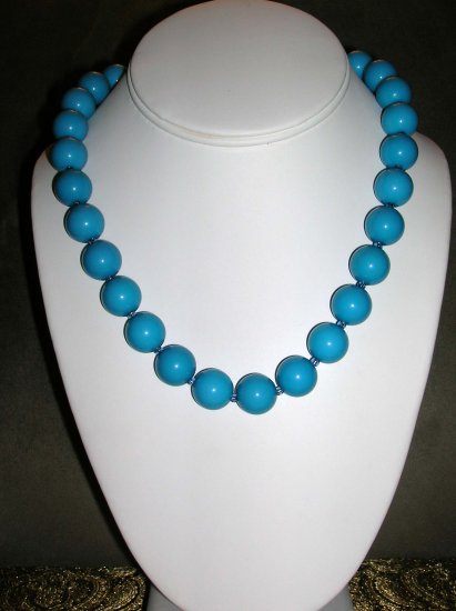 Blue large beaded necklace