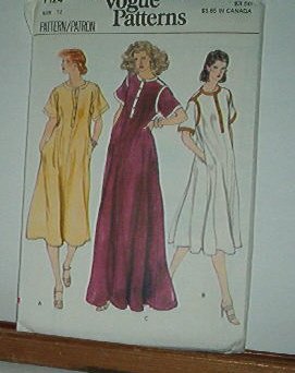 Vogue Pattern 7124 Big Dress. Lounge wear and maternity, Size 12