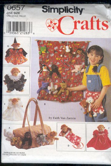 Simplicity Sewing Pattern, 0657 Tote, organizer, apron, sleeping bag, clothes for 9" animals