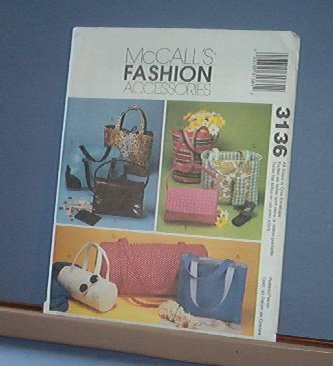 Sewing Pattern McCall's 3176 Bags, totes, sport, 8 kinds and easy