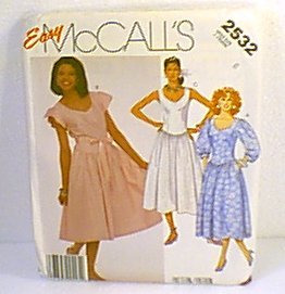 McCalls Easy Dresses Sewing Pattern 2532 Sz 8 Uncut