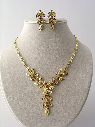 Designer Leaf Necklace/Earring Set Reg $59.99
