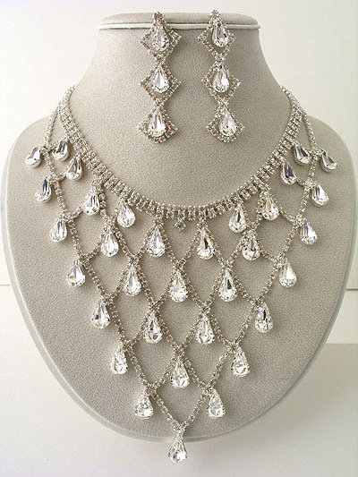 "Victorian Drops" Designer Necklace/Earring Set Reg $139.99
