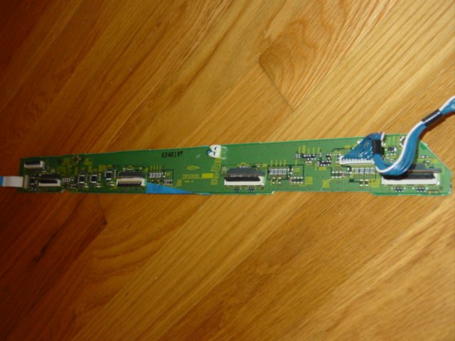Panasonic Plasma TV - TH-37PD25 BUFFER LOW X-RGT UP - TNPA3090