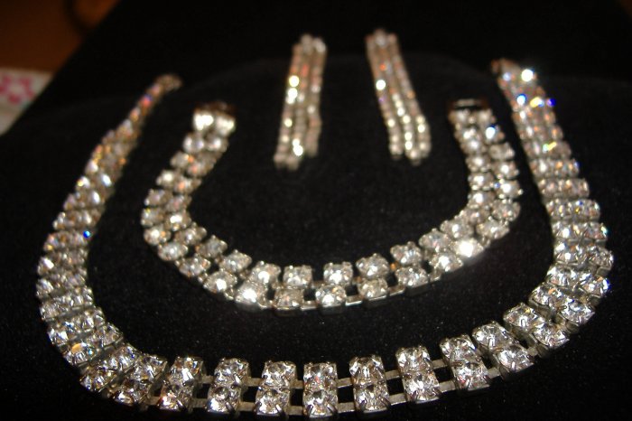 Unique rhinestone necklace, bracelet and earring set
