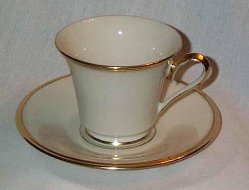 LENOX "ETERNAL" BONE CHINA CUP AND SAUCER WITH 24k GOLD TRIM EXCELLENT CONDITION FREE SHIPPING