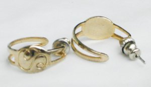 Initial S jewerly hoop stud earrings gold tone S monogram