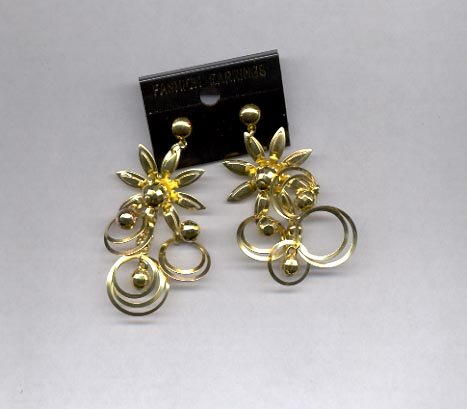Goldtone Star dangle pierced earrings (#28)