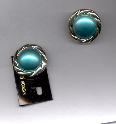 Blue Green with silvertone clip on earrings (# 152)