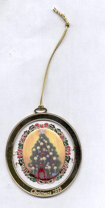 Avon Christmas 1995 Commemorative Ornament