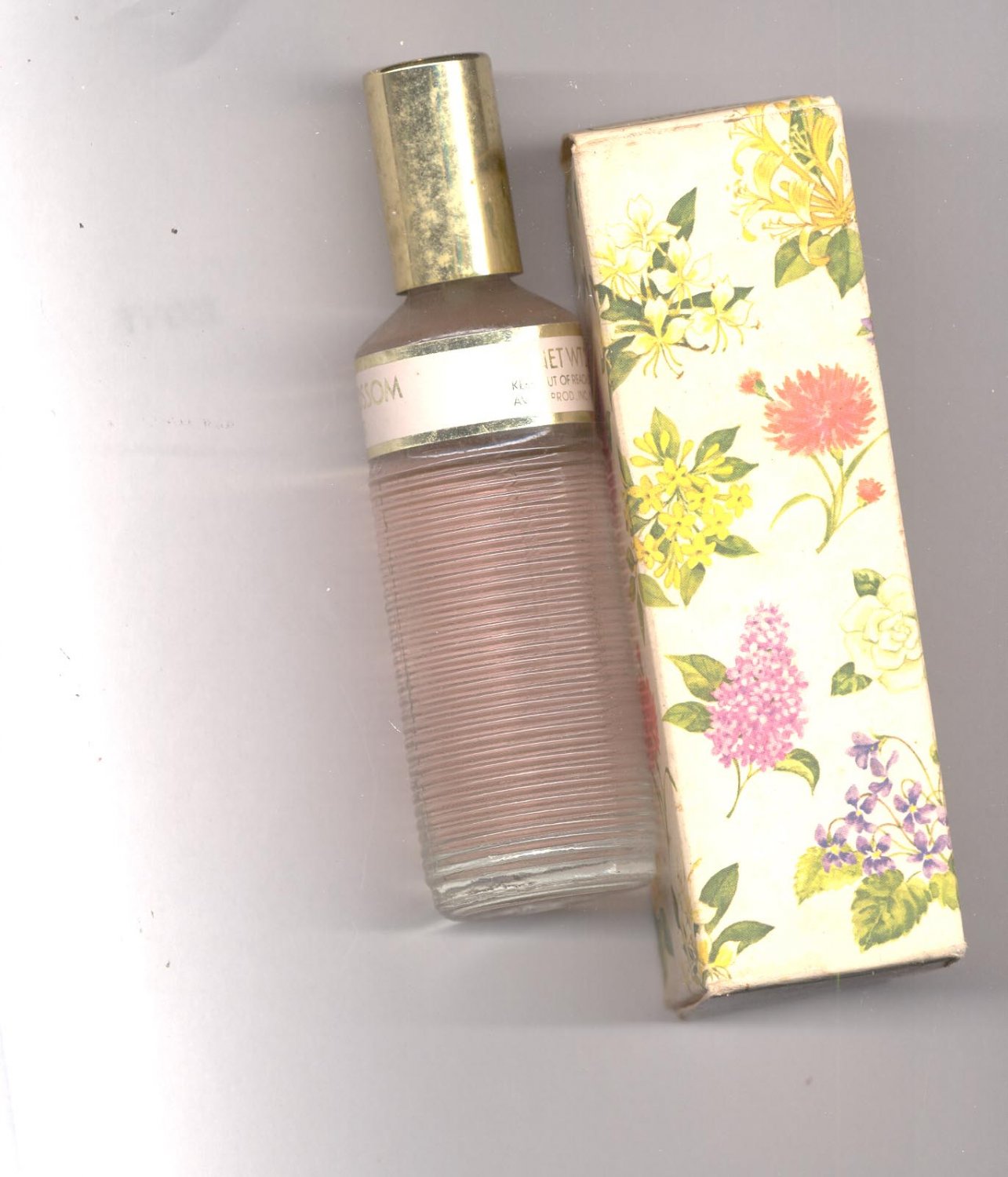 Avon Apple Blossom cologne mist- NOS