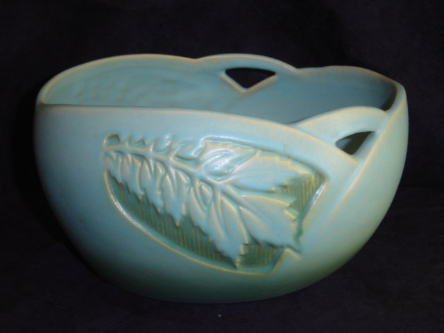 ROSEVILLE SILHOUETTE Console Bowl 727-8 Silhouette Leaf