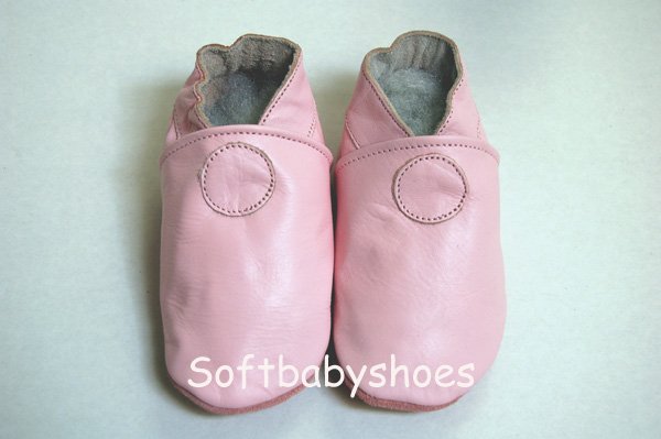 *BRAND NEW* Cute Classic Pink soft soled leather baby shoes