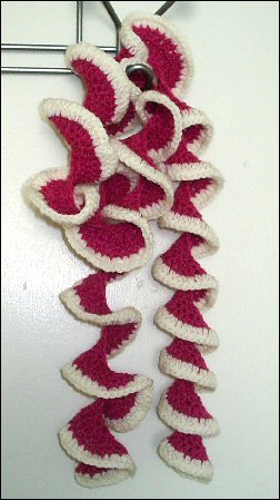 raspberries & cream spiral scarf