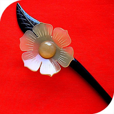 QueCraft FLOWER Hair Stick / Pin HORN - Hand Carved