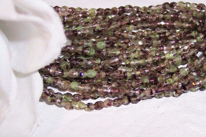 Czech Fire Polished MOSS GREEN 3mm Beads q. 50