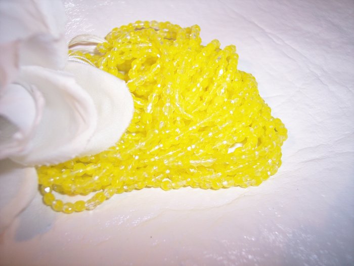 Czech Fire Polished BANANA YELLOW 3mm Beads q.50