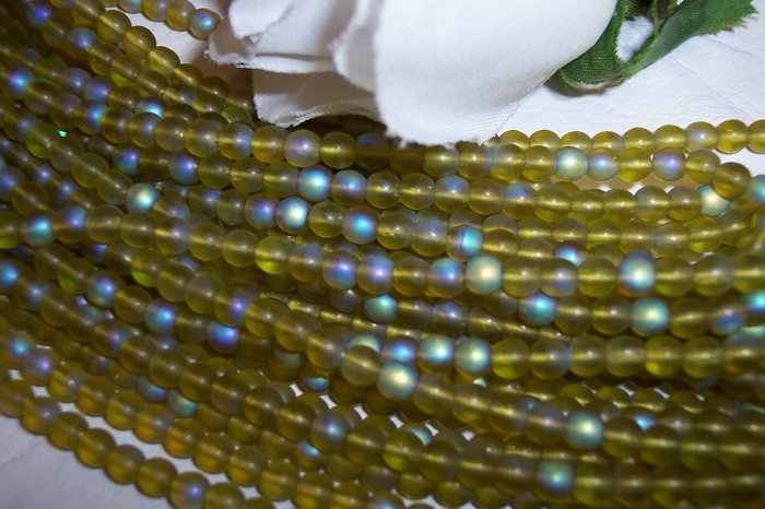 OLIVE FROST/AB 4mm Round Czech Glass 100 pack