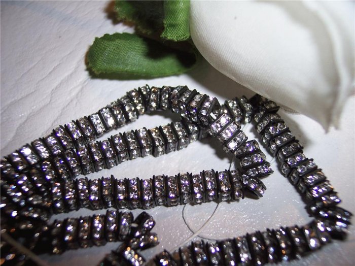 BLACK/CRYSTAL Rhinestone Squaredelles 4.5mm q.10