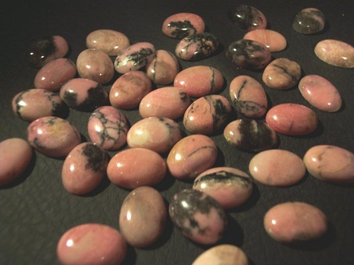 RHODONITE Cabochons 18x13 mm (2)