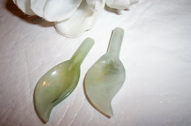JADE Fancy Leaf Tube Bead (pk 3)