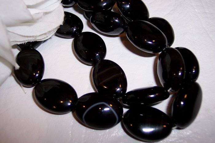 BLACK ONYX 18x13 mm Oval Beads