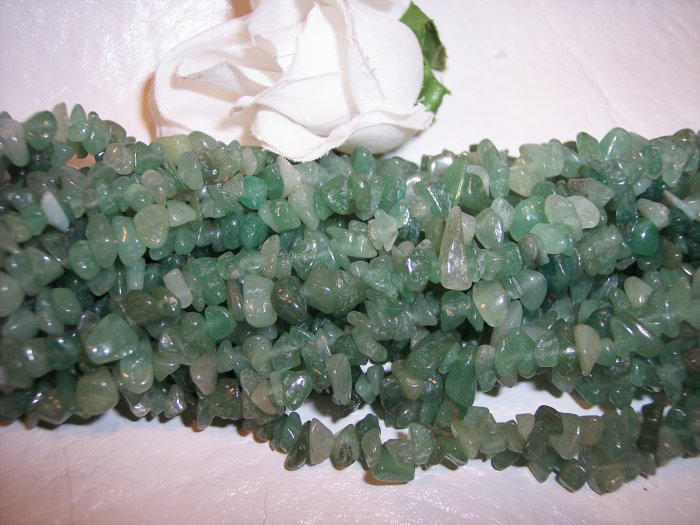 AVENTURINE (Green)Chips 36" strand