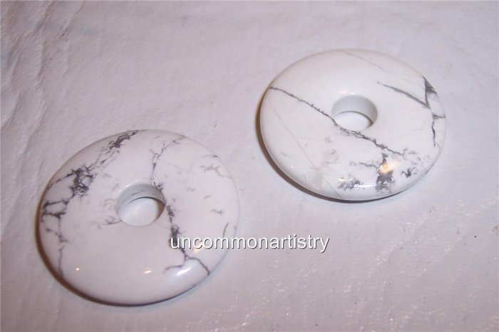 WHITE HOWLITE Donut Bead 15mm 4pk
