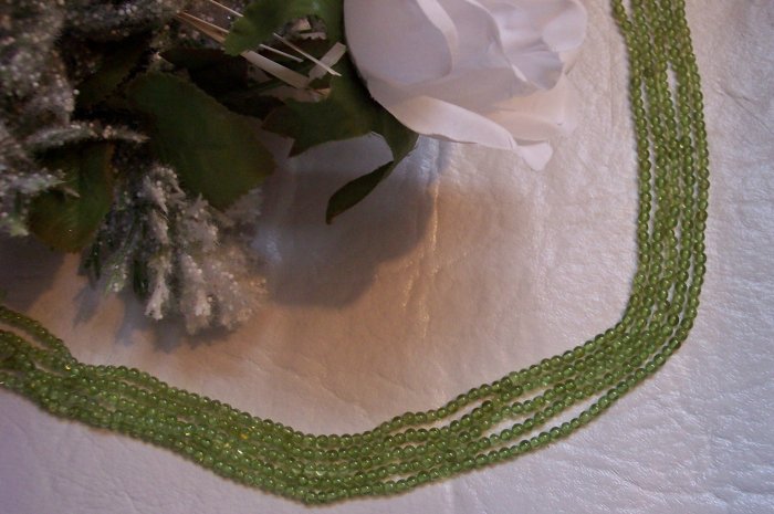 PERIDOT Beads 3-4 mm Round 15" Strand