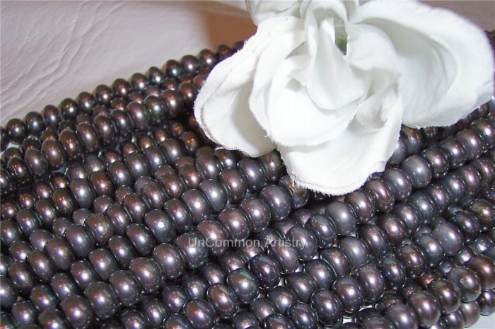 Fresh Water BUTTON PEARLS 5x7mm BLACK PEACOCK 15" Str.