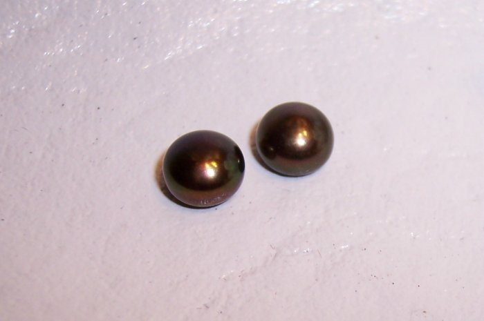 1/2 drilled Fresh Water Pearls 5-6mm PEACOCK BUTTON