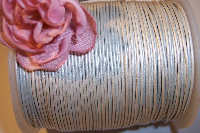 LEATHER CORD 2mm PEARL SILVER 5 yards