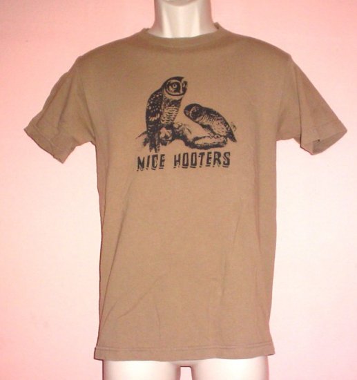 Funny novelty tee shirt NICE HOOTERS Owls Edge tee Small S