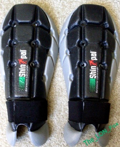 ULTRA LIGHT Soccer Futball Shin Guards~Brand New NASA HI TECH-SPACE AGE Material