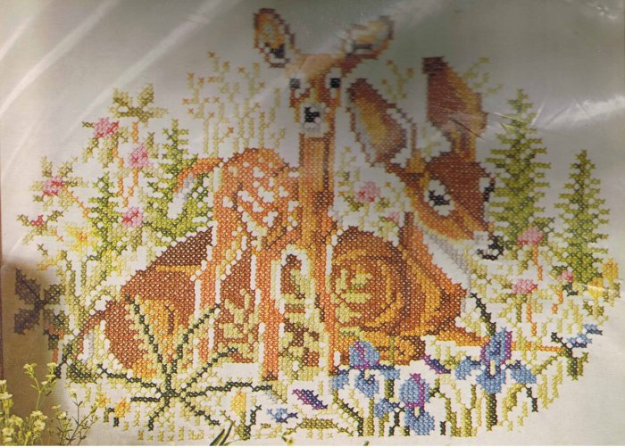 Columbia-Minerva Cross Stitch Embroidery "Two Deer" Kit