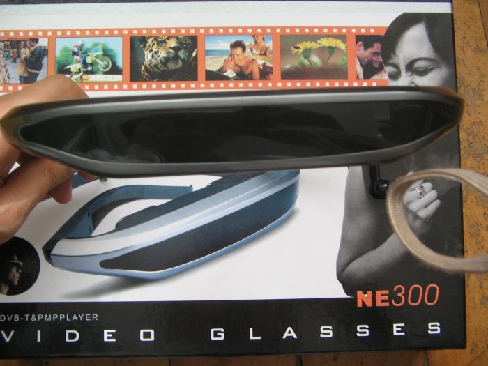 WTS'' 80'' VIRTUAL VIDEO GLASSES