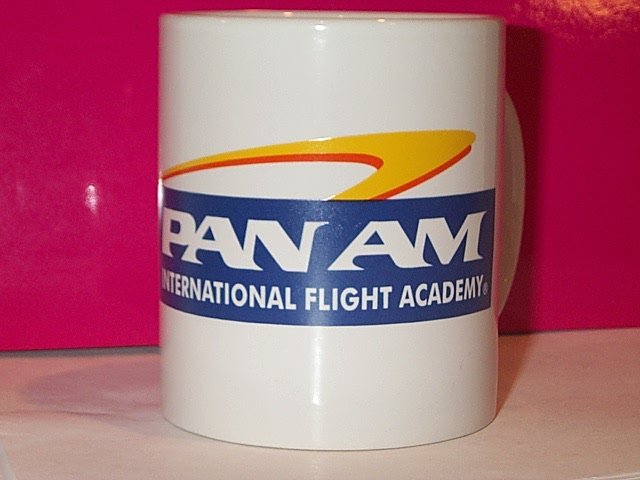PAN AM INTERNATIONAL FLIGHT ACADEMY MUG ceramic coffee tea pilot school