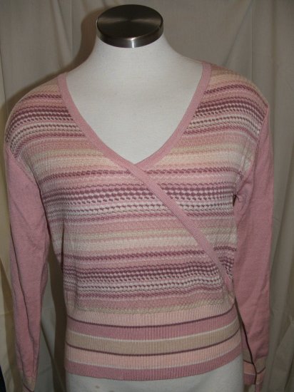 Lot of 4 Sweaters Size Large