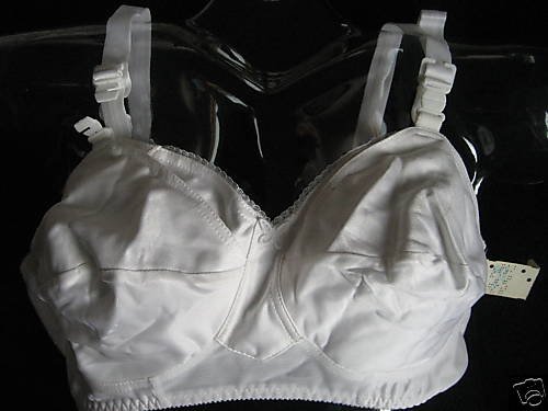 NWT MARY JANE VINTAGE WHITE NURSING MATERNITY BRA 38B