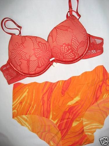 NWT VICTORIA SECRET EXTREME PUSH UP BRA PANTY SET 34A S