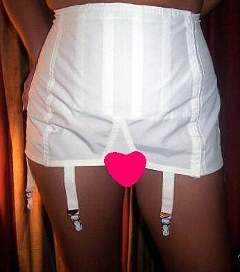 NEW VINTAGE LINGERIE LONG OPEN BOTTOM GIRDLE FIRM TIGHT