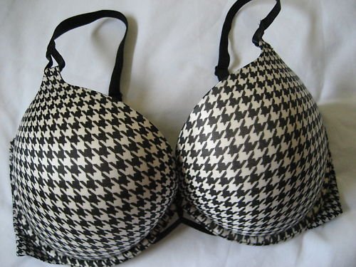 VICTORIA SECRET MIRACULOUS BOMBSHELL PUSH UP BRA 36DD