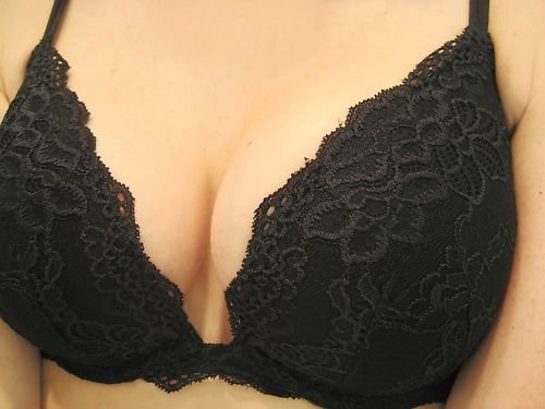 NEW VICTORIA SECRET VERY SEXY GEL PUSH UP LACE BRA
