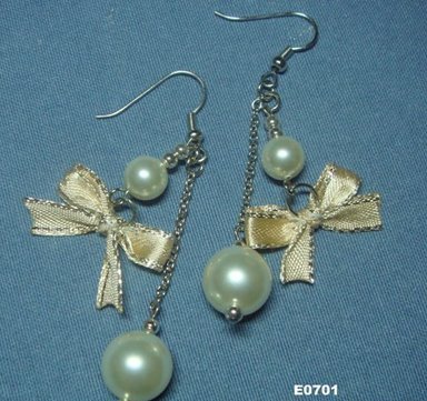 eBeauty*E0701 - Pearl & Ribbon Ear Rings